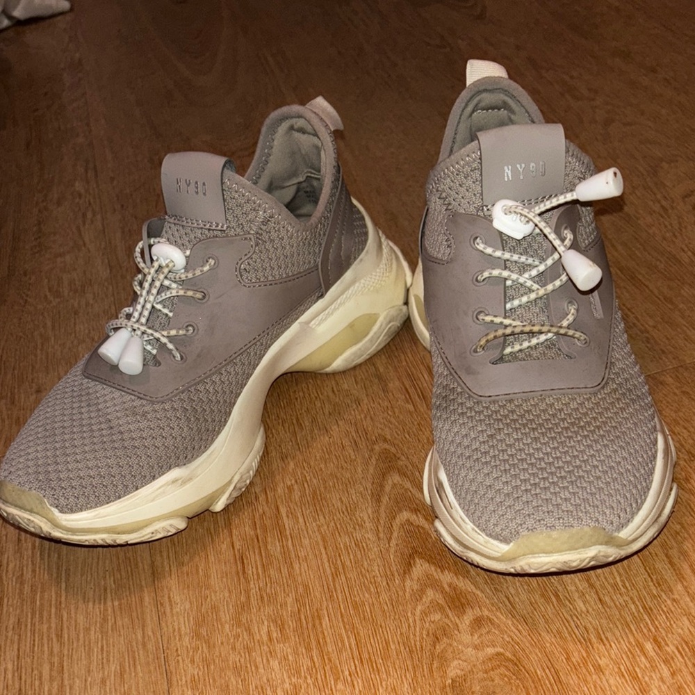 Steve Madden Taupe Lace-Up Sneakers